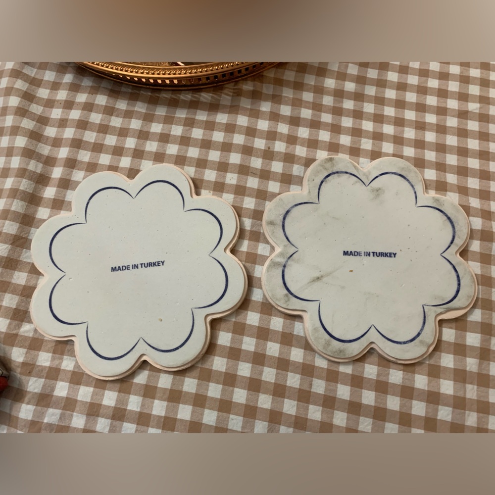 Blue Floral Pattern Coasters - Picture 2 of 3
